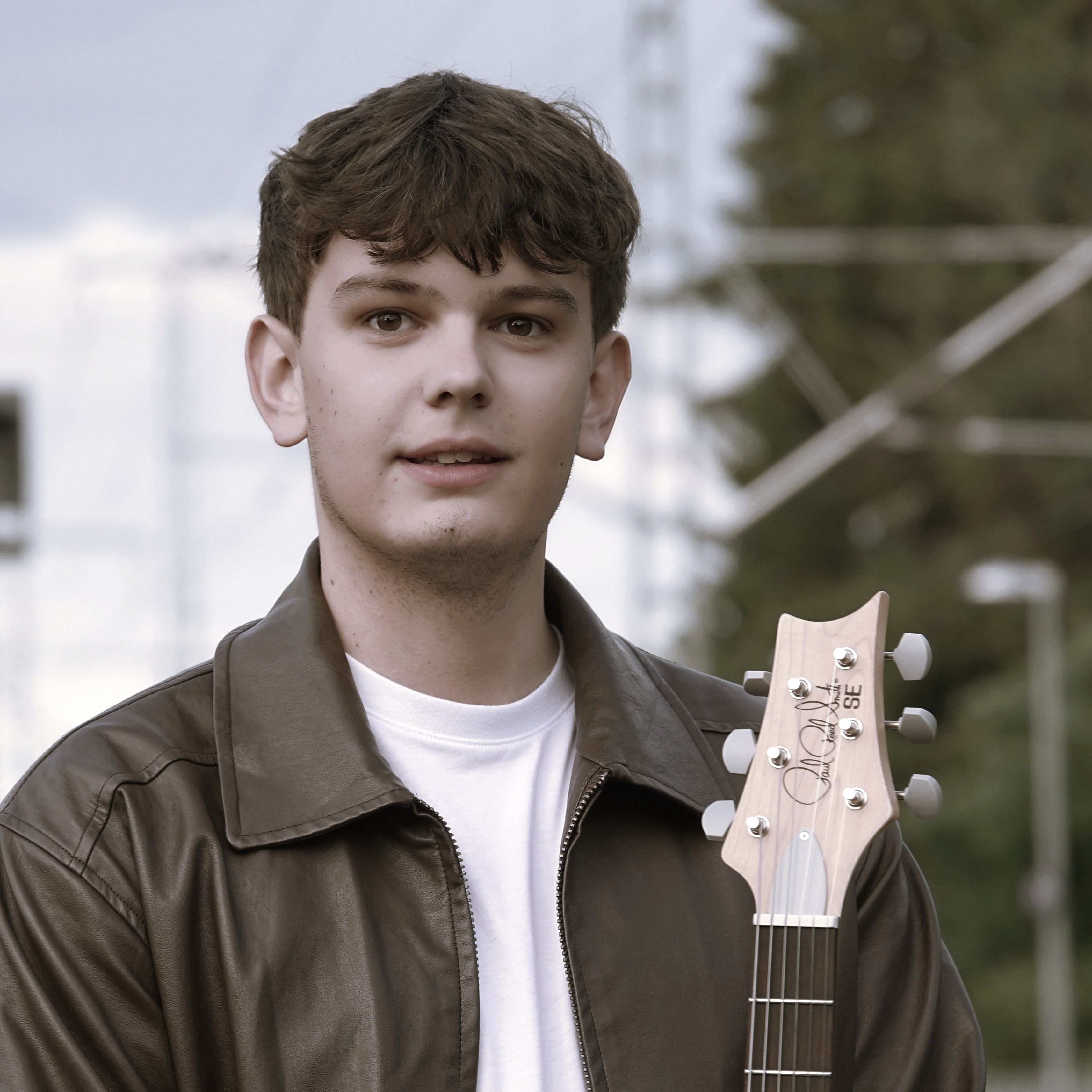 Felix, Lead Guitar