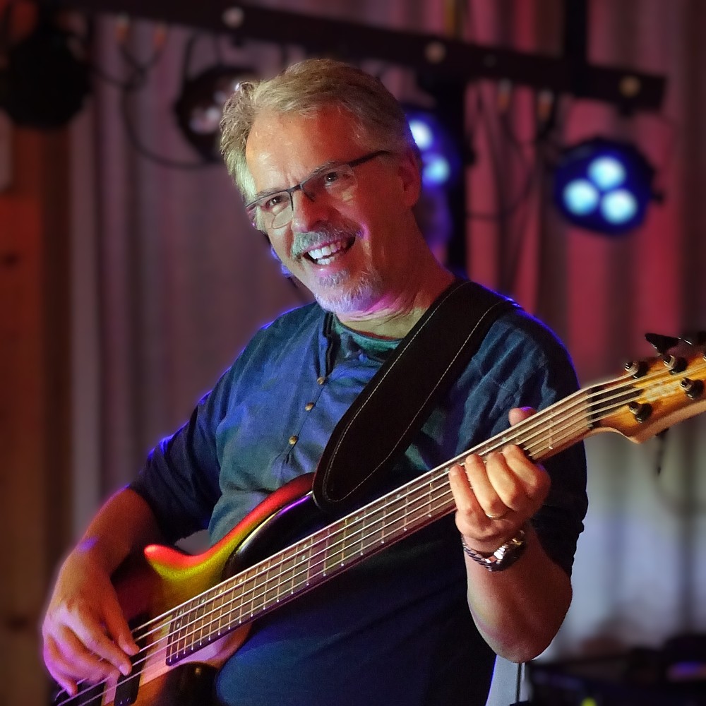 J&uuml;rgen, Bass
